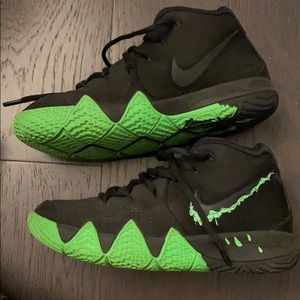 Nike Kyrie youth 4.5